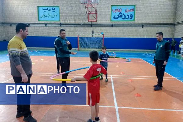 مسابقه ورزشی «روز پدر و پسری» طرح شهید خرازی در دبستان پسرانه علامه طباطبایی پیشوا