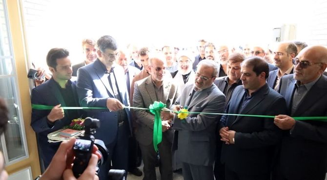 افتتاح آموزشگاه دخترانه امام حسین (ع) شهرستان میبد با حضور وزیر آموزش و پرورش