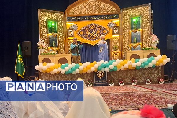 برگزاری جشن ۱۰۰۰ دانش‌آموز دختر روزه اولی در شیراز