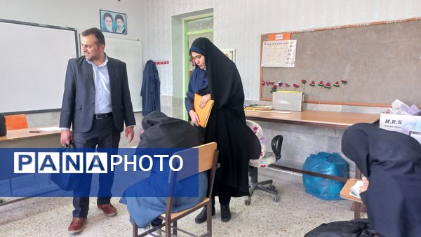 بازدید سرپرست اداره آموزش و پرورش استثنایی استان از روند برگزاری امتحانات نوبت دوم