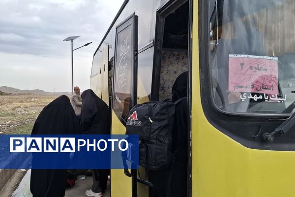 اعزام دانش‌آموزان شهرستان کهک قم به اردوی راهیان نور