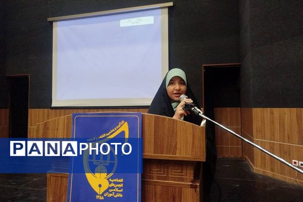 برگزاری همایش‌دختران‌ایران‌‌ در سالن اداره ارشاد شهرستان قدس