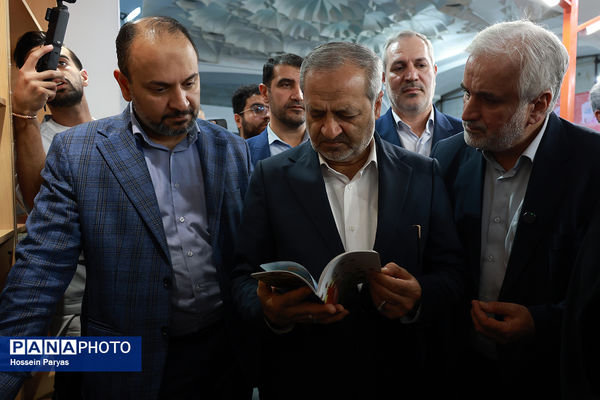 بازدید وزیر آموزش و پرورش از سی‌وششمین نمایشگاه بین‌المللی کتاب تهران 