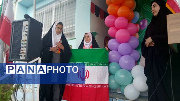 نواختن زنگ مهر در دبستان نجمه شهرستان فیروزکوه