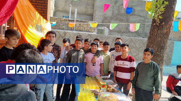 برپایی موکب دانش‌آموزان مدرسه نمونه دولتی پژوهش در جشن میلاد امام حسن عسکری (ع)