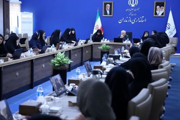 دیدار استاندار مازندران با دختران افتخار آفرین مازندرانی 