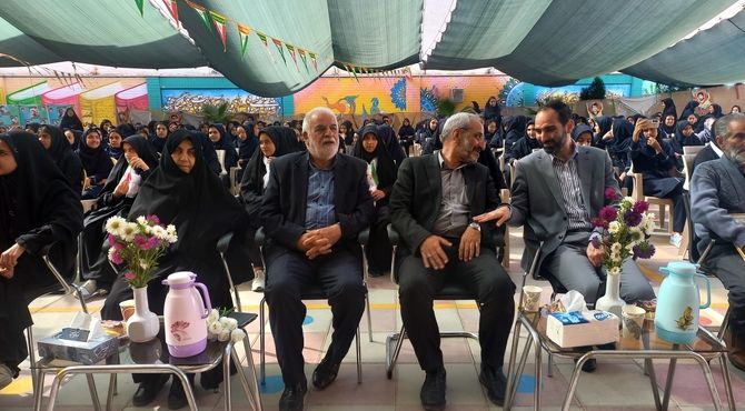  تقویت هویت ملی و انقلابی ماموریت ماست