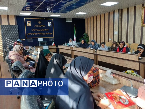 اولین جلسه کارگاه توانمندسازی دانش‌آموزان خبرنگار پانا دختر ناحیه 2 کرج و شهرستان فردیس
