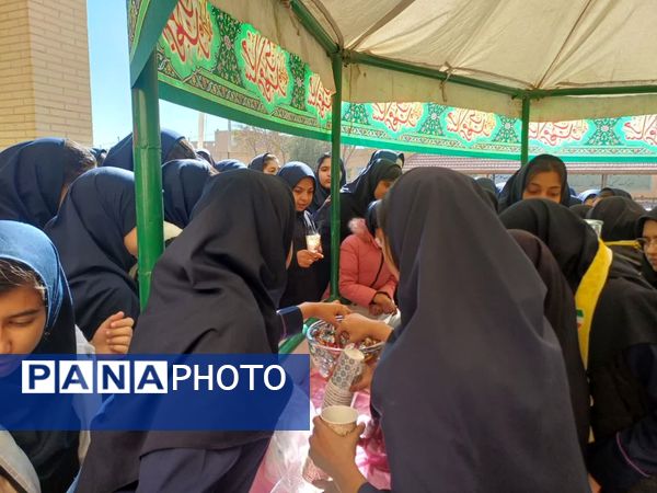 برپایی موکب حضرت فاطمه(س) در دبیرستان ام هانی