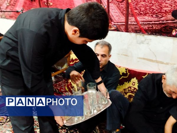 حضور پرشور مسئولان کاشمر در مراسم عزاداری شب سوم محرم روستای قلعه بالا