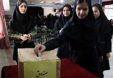 برگزاری انتخابات انجمن ورزشی دبیرستان الغدیر پاکدشت
