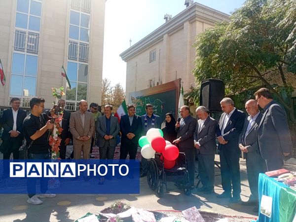 جشن عاطفه‌ها در مشهد برگزار شد
