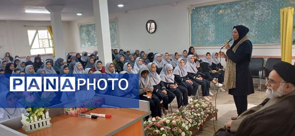 حضور امام جمعه شهرستان نیشابور در دبیرستان نمونه وکیلی استاد شفیعی کدکنی «وکیلی ۱۰»