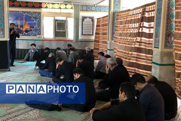 حضور فرهنگیان ناحیه 2 شهرری در مراسم عزاداری سالار شهیدان 