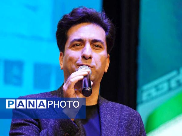 آیینه‌ تلاش کارمندان دانشگاه فردوسی مشهد
