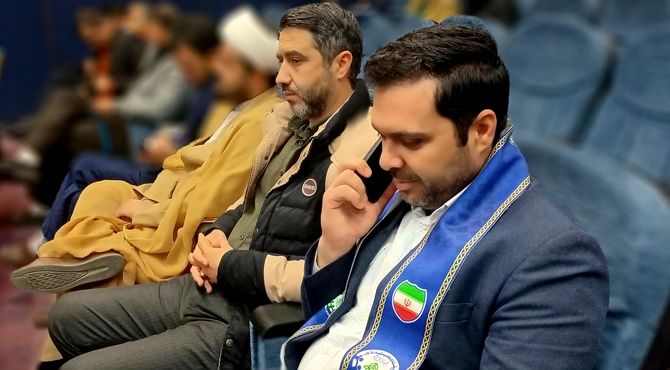تجلیل از اعضای سازمان دانش آموزی استان در همایش گرامیداشت هفته امور تربیتی 