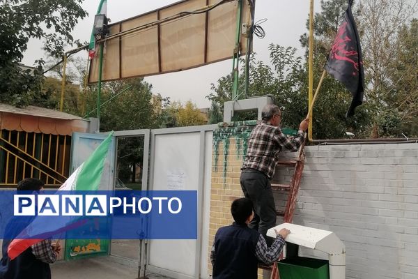 برپایی یادمان شهید مقاومت در دبستان پسرانه سرافراز ناحیه۷ 