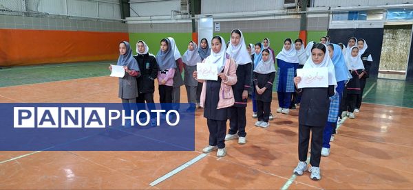 مسابقات هندبال مدارس ابتدایی در زاوه