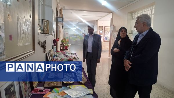بازدید معاون آموزش متوسطه استان از دبیرستان شاهد تکتم ناحیه ۳ مشهد