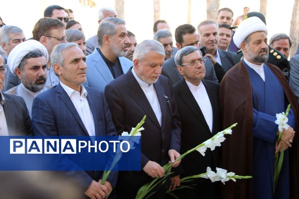 آغاز سفر وزیر میراثفرهنگی کشور به رباطکریم از امامزاده عمادالدین(ع)