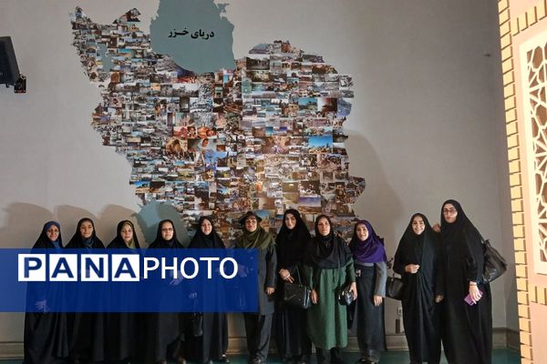 بازدید فرهنگیان بسیجی و دانش‌آموزان ملارد از نمایشگاه هوا و فضا