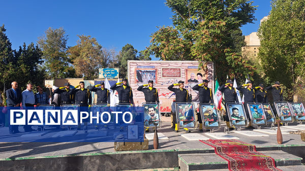 گلباران مزار شهدا در اراک