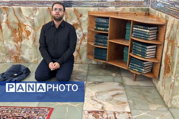 قائم مقام سازمان دانش‌آموزی در حرم مطهر حضرت احمد ابن موسی (ع) در شیراز