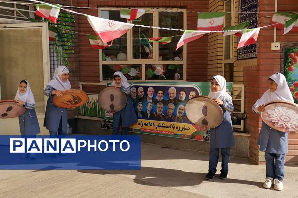 خانه کودک در مدرسه؛ تجربه‌ای نو برای دانش‌آموزان ورامینی 