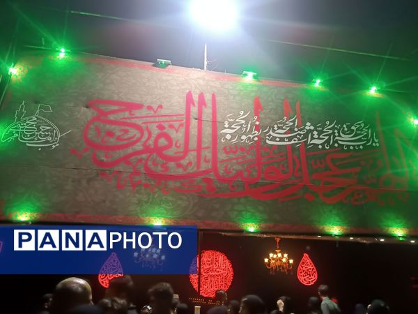 حال و هوای یکی از خیابان های مشهد در شب شهادت امام رضا (ع) 