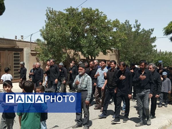 پیاده‌روی جاماندگان اربعین در شهر‌ رباطسنگ؛ دل‌هایی که از راه دور به کربلا رسیدند