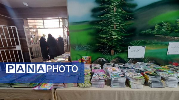 نمایشگاه کتاب در کانون فرهنگی تربیتی ولی عصر(عج) 