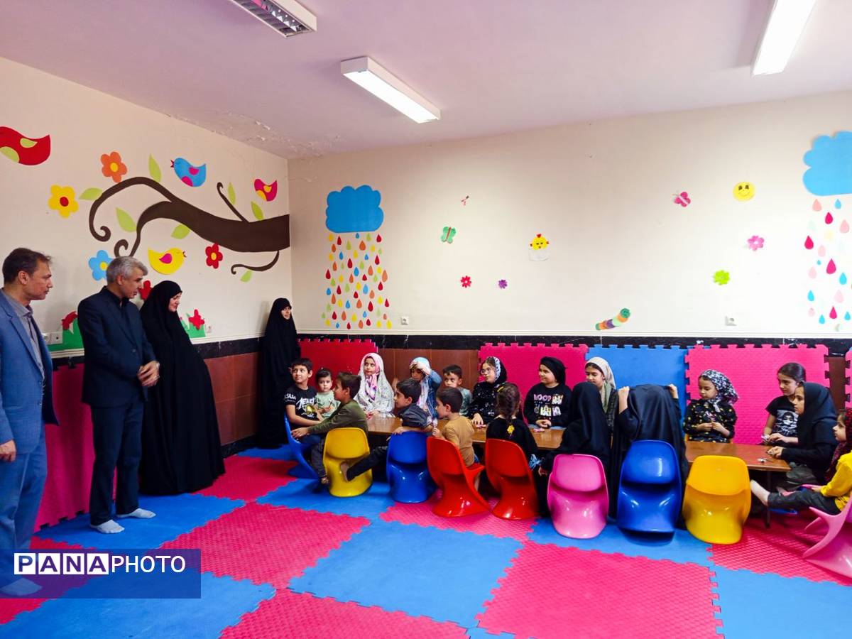 بازدید مدیر آموزش و پرورش کاشمر از هیأت دانش‌آموزی دختران