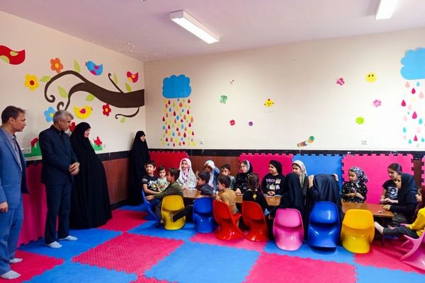 بازدید مدیر آموزش و پرورش کاشمر از هیأت دانش‌آموزی دختران