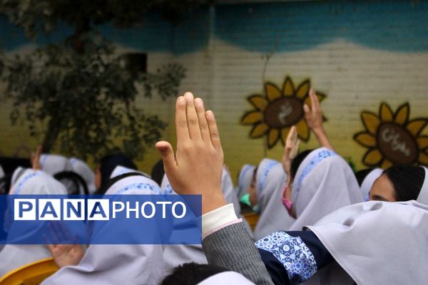 افتتاحیه طرح سفیران سلامت منطقه کهریزک 