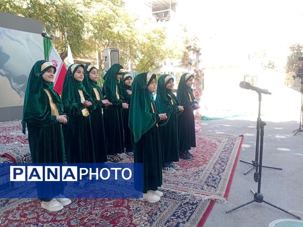 جشن عاطفه‌ها در مشهد برگزار شد