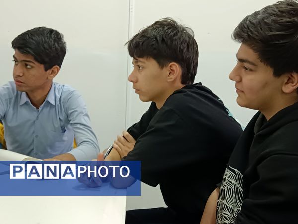 اولین جلسه شورای دانش‌آموزی دبیرستان پسرانه متوسطه اول سما شهرستان کاشمر