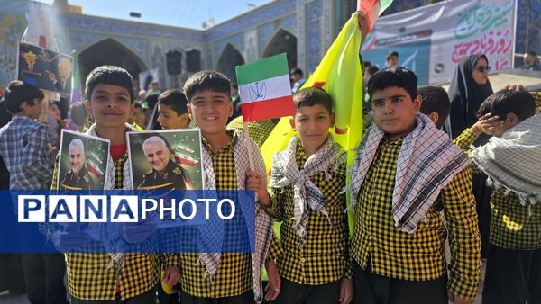 برگزاری راهپیمایی باشکوه ۱۳ آبان در شهرستان بافق 