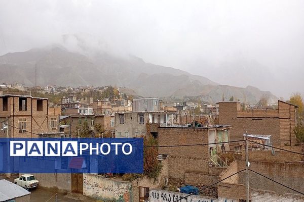 اولین باران پاییزی قابی شفاف از پاییز  رنگارنگ را در شهر زیبای بار رقم زد