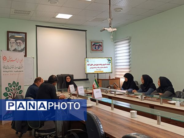 نشست خبری اصحاب رسانه با رییس اداره بهزیستی شهرستان خلیل آباد 