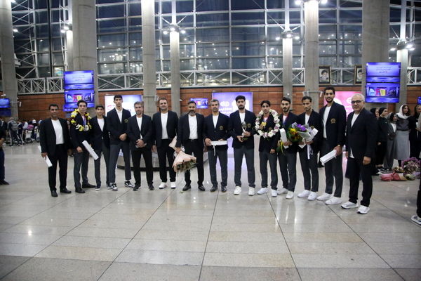 بازگشت تیم ملی تکواندو با کسب عنوان نایب‌قهرمانی