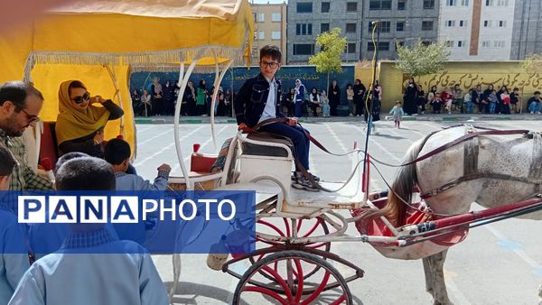 آغاز سال تحصیلی با جشن شکوفه‌ها در دبستان دکتر علی شریعتی 