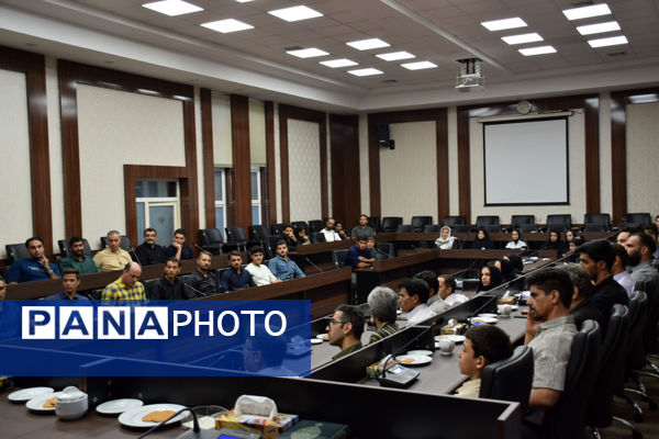 نشست همدلی معاون استاندار با قهرمانان و مربیان ورزشی تربت حیدریه