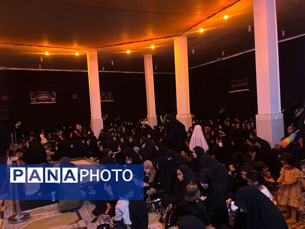 مراسم شب سوم سوگواری حضرت فاطمه(س) در تپه شهدای گمنام کهنوج