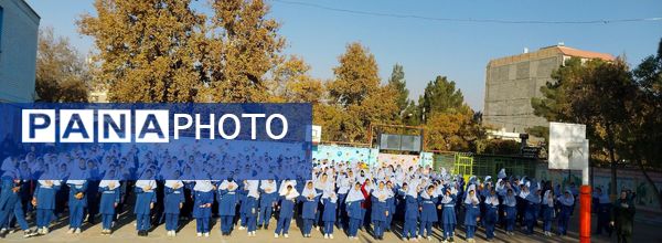 مراسم صبحگاهی در مدرسه دخترانه بنت الهدی صدر۲ 