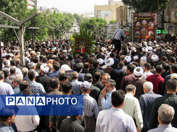 خروش بی‌نظیر سنندج در بدرقه شهید آسمانی رضا بسطامی