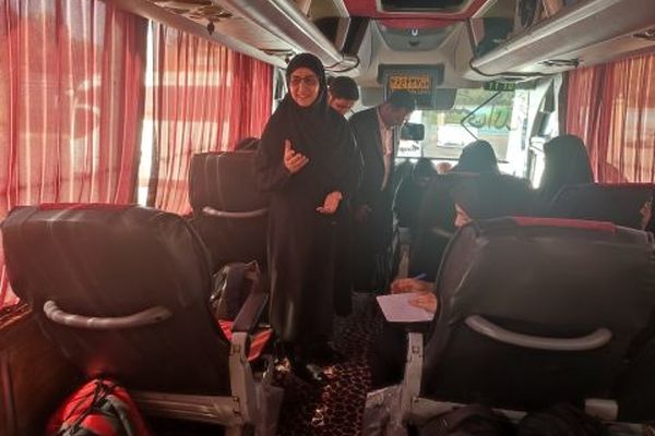 معاون آموزش ابتدایی با کاروان معلمان عازم کربلا دیدار کرد