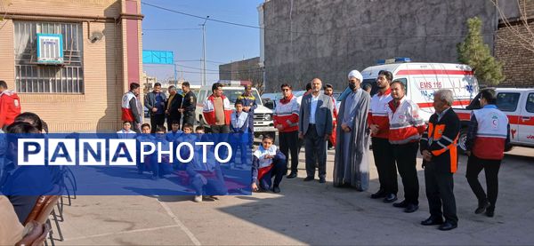 مانور سراسری زلزله در مدرسه دکتر توسلی 