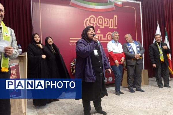 اولین روز اردوی «تمشک» آذربایجان‌شرقی