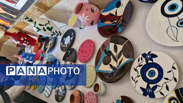 تجلی خلاقیت و نوآوری در نمایشگاه هنرهای دستی دانش‌آموزان هنرستان زنده‌یاد کبری زرگران ملارد