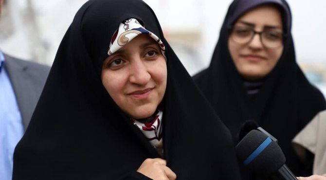 دولت چهاردهم معتقد به دو بال زنان و مردان برای پیشرفت کشور است